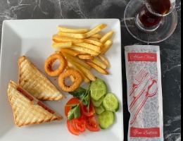Tost Menü